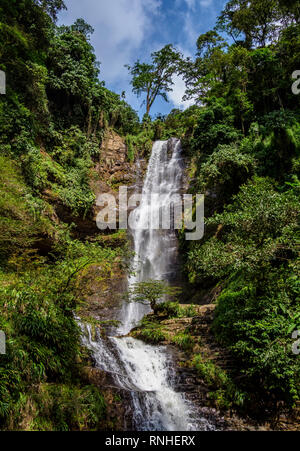 Juan Kurioses Wasserfall in der Nähe von San Gil, Santander, Kolumbien Stockfoto