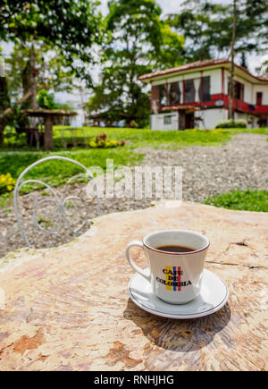 Tasse Kaffee, El Ocaso Farm, Salento, Quindio Abteilung, Kolumbien Stockfoto