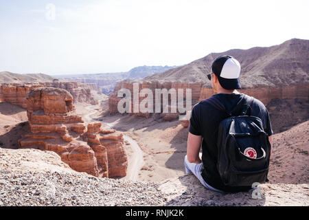 Wie eine Szene aus Westworld oder ein Wild West Film, Charyn Canyon (auch als Tal der Burgen und Schlösser bekannt) ist in Kasachstan Stockfoto