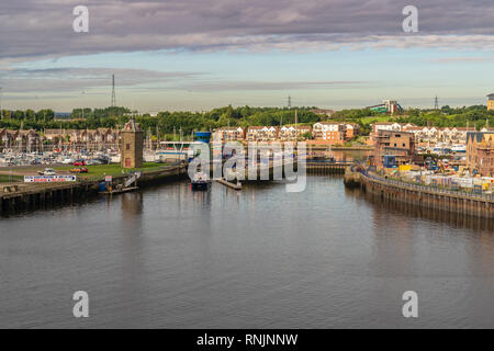 North Shields, Tyne und Wear, England, Großbritannien - 05 September, 2018: Blick auf den Fluss Tyne in Richtung Royal Quays Marina Stockfoto