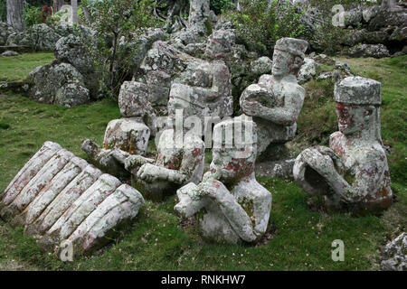 Batak Steinmetzarbeiten, Insel Samosir, Lake Toba, Sumatra Stockfoto