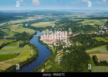 Die Stadt Eltmann am Main aus der Luft gesehen. Bayern, Deutschland. Stockfoto
