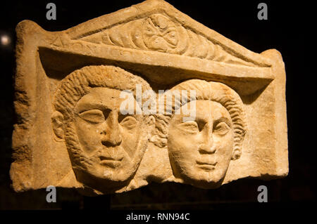 Grabsteinen aus der römischen Ära, das Archäologische Museum von Mazedonien, Skopje, Mazedonien Stockfoto