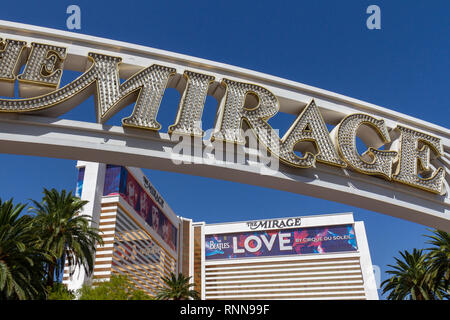 Das Mirage Hotel und Casino auf dem Strip, Las Vegas, Nevada, USA. Stockfoto