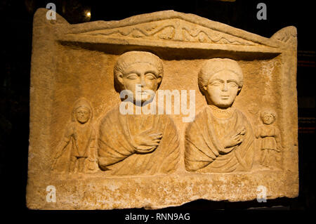 Grabsteinen aus der römischen Ära, das Archäologische Museum von Mazedonien, Skopje, Mazedonien Stockfoto