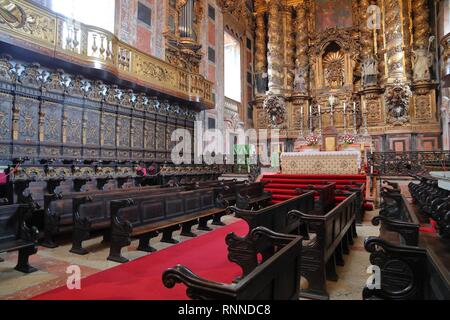 PORTO, PORTUGAL - 24. MAI 2018: die Kathedrale der Himmelfahrt Mariens in Porto. Die Kirche verfügt über Romanik, Barock und gotischen Stil. Stockfoto