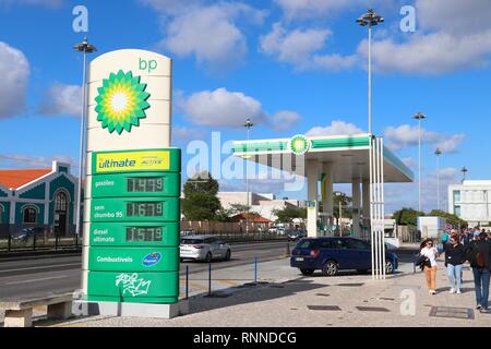 Lissabon, Portugal - Juni 5, 2018: BP-Tankstelle die Preise in Portugal. BP (British Petroleum) ist eine multinationale Erdöl- und Unternehmen mit Hauptsitz in Stockfoto