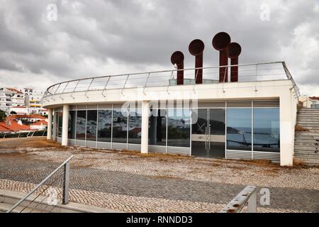 ALBUFEIRA, PORTUGAL - 30. MAI 2018: die verlassenen Gebäude städtische Dystopia in Albufeira, Portugal. Portugiesischen Region Algarve hat vielen verlassenen buildin Stockfoto