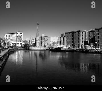 Heute ist die Royal Albert Dock in Liverpool ist eine wichtige touristische Attraktion der Stadt und die am meisten besuchte Mehrzweck- Attraktion im Vereinigten Königreich. Stockfoto