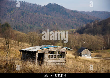 Die alte Almhütte in Bieszczady, östlichen Karpatenvorland, Polen Stockfoto