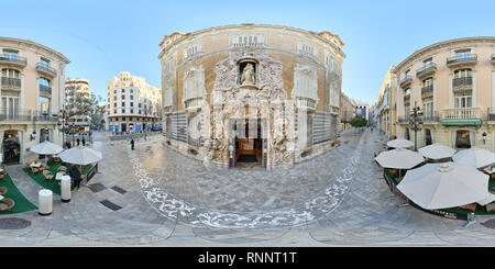 360 Grad Panorama Ansicht von Palast der Marques de Dos Aguas in Valencia, Spanien