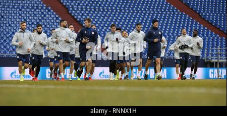 Gelsenkirchen, Deutschland. 19 Feb, 2019. firo: 19.02.2019, Fußball, 1.Bundesliga, Saison 2018/2019, CL, CHL, Champions League, Achtelfinale, Hinspiel, FC Schalke 04 - Manchester City, Training, Team, Team | Verwendung der weltweiten Kredit: dpa/Alamy leben Nachrichten Stockfoto