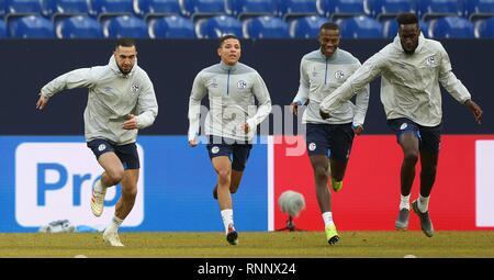 Gelsenkirchen, Deutschland. 19 Feb, 2019. firo: 19.02.2019, Fußball, 1.Bundesliga, Saison 2018/2019, CL, CHL, Champions League, Achtelfinale, Hinspiel, FC Schalke 04 - Manchester City, Ausbildung, BENTALEB, HARIT, MENDYL, SANE | Quelle: dpa/Alamy leben Nachrichten Stockfoto