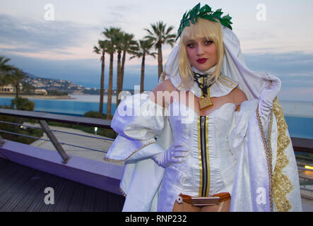 März, Grimaldi Forum. 19 Feb, 2019. Monaco, Monte Carlo - Februar 19, 2019: MAGIC, Monaco Anime Spiel internationalen Konferenzen von Shibuya am 09. März, Grimaldi Forum. Magic Cosplay Meister, mit Manga Kotori Puppe | Verwendung der weltweiten Kredit: dpa/Alamy leben Nachrichten Stockfoto