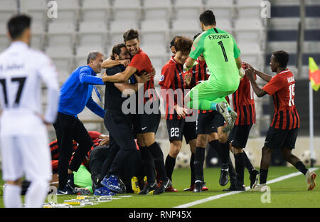 Doha, Katar. 19 Feb, 2019. Katar Al Rayyan SC Spieler feiern nach dem AFC asiatische Champions League qualifikationsspiel zwischen Katar Al Rayyan SC und des Iran Saipa FC in Doha, der Hauptstadt von Katar, 19.02.2019. Credit: Nikku/Xinhua/Alamy leben Nachrichten Stockfoto