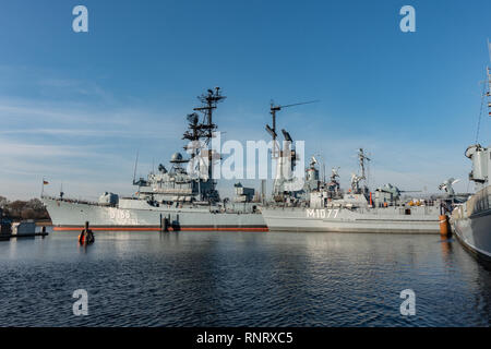 Alte Kriegsschiffe vor Anker im Museum. Wilhelmshaven. Niedersachsen. Deutschland Stockfoto