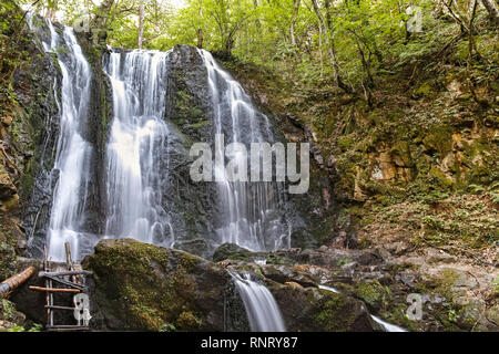 Landschaft von Koleshino Wasserfälle Cascade in Belasica Berg, Novo Selo, Republik Nördlich Mazedonien Stockfoto