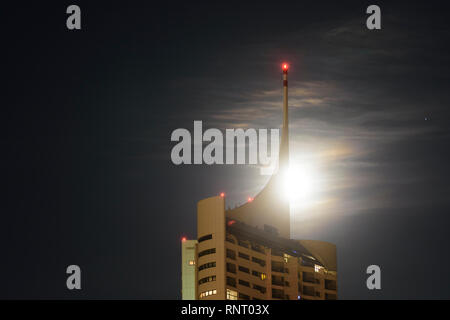 Wien, Wien: Hochhaus "Hochhaus Neue Donau" im 22. Donaustadt, Wien, Österreich Stockfoto