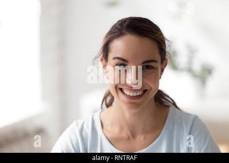 Close up Portrait happy gemischten Rasse Weiblich Stockfoto