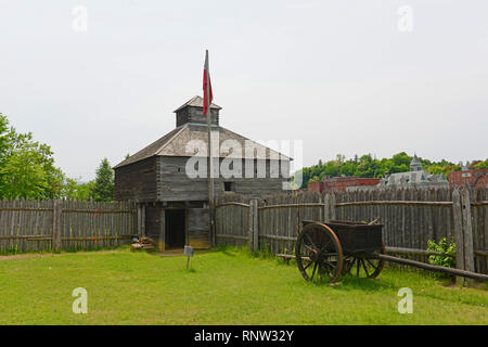 Fort Western ist eines ehemaligen britischen kolonialen Vorposten am Kennebec River in Augusta, Maine, USA. Stockfoto