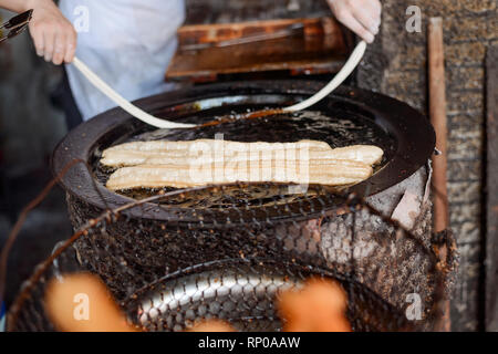 Der frittierte Krapfen Stockfoto