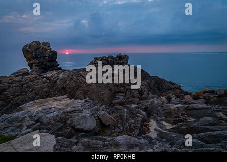 La Torche in Finistere, Sonnenuntergang am Horizont Stockfoto