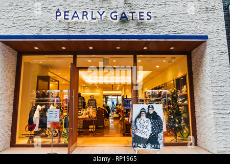 Japan, Honshu, Tokyo, Marunouchi, Nakadori Straße, Pearly Gates Clothing Store Stockfoto