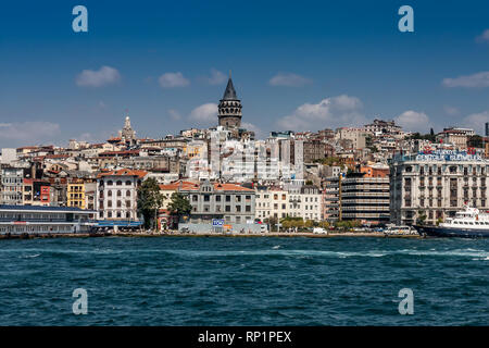 Ein Blick auf die Galata-brücke. Karakoy und Galata Turm, Istanbul Stockfoto