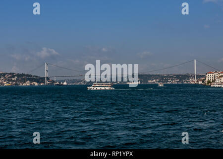 Ein Blick auf den 15. Juli Martyrs' Brücke und den Bosporus, Istanbul Stockfoto