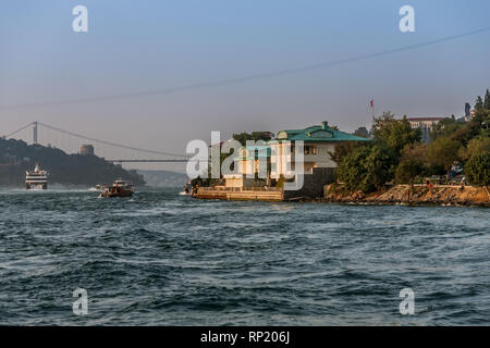 Die Fatih Sultan Mehmet Brücke ('Sultan Mehmed der Eroberer Bridge"), auch als die zweite Bosporus-brücke, Istanbul bekannt Stockfoto