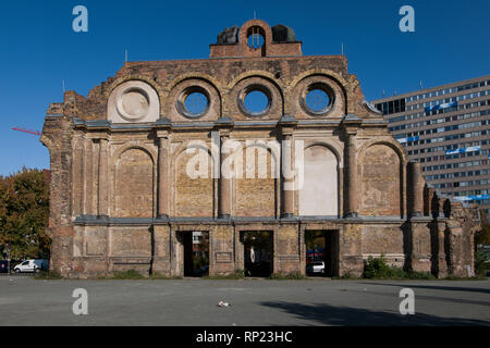 Die Reste der alten Anhalter Bahnhof in Berlin, Deutschland. Stockfoto