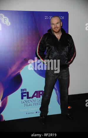 London, Großbritannien. 20 Feb, 2019. Philip Christopher Baldwin, ein prominenter LGBT-Aktivist während der LGBT-Film Festival Start bei BFI Southbank, London gesehen. Credit: Terry Scott/SOPA Images/ZUMA Draht/Alamy leben Nachrichten Stockfoto