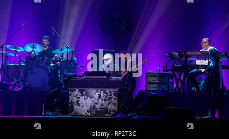 Glasgow, Schottland, Großbritannien. 20. Februar, 2019. 80 'Pop/Jazz handeln, Steely Dan, im Konzert an die SSE-Hydro, Glasgow, UK. Credit: Stuart Westwood/Alamy leben Nachrichten Stockfoto