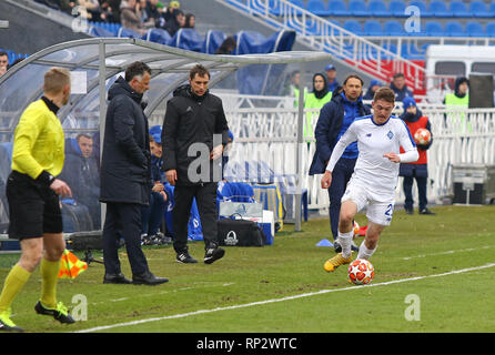 Kiew, Ukraine. 20. Februar, 2019. Danil Skorko des FC Dynamo Kyiv U19 steuert eine Kugel während der UEFA Youth League Spiel gegen Juventus U19 am Valeriy Lobanovskiy Stadion in Kiew, Ukraine. Credit: Oleksandr Prykhodko/Alamy leben Nachrichten Stockfoto