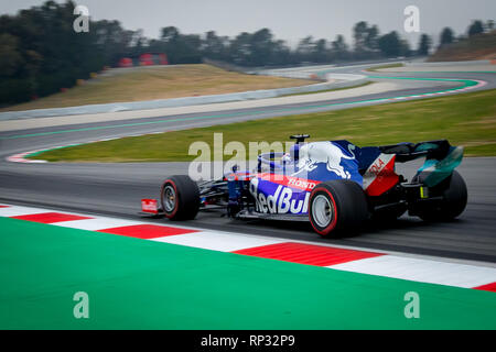 Daniil Kvyat der Scuderia Toro Rosso Honda mit dem neuen STR 14 Auto in Aktion während der Morgen des dritten Reise von F1-Test Tage in Montmelo circuit gesehen. Stockfoto