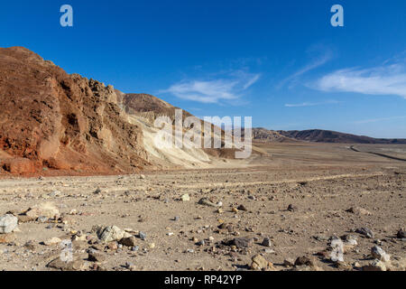 Blick nach Süden hinunter die Herzen der Death Valley von Golden Canyon, Death Valley National Park, California, United States. Stockfoto