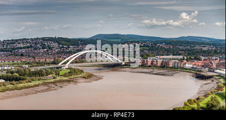 Bogensehne Brücke der A 48 über den Fluss Usk Newport, Großbritannien Stockfoto