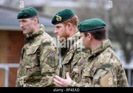 Der Herzog von Sussex bei einem Besuch in 42 Commando Royal Marines an ihrer Basis in Bickleigh. Stockfoto