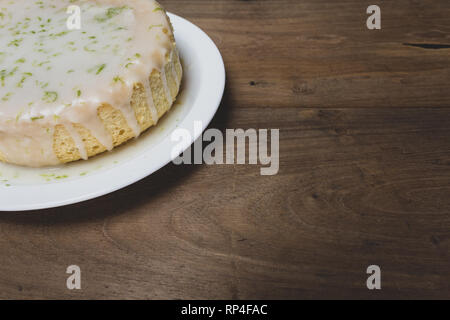 Zitrone Honig beträufeln, hausgemachte Kuchen. Weiche gefilterten Bilder Stockfoto