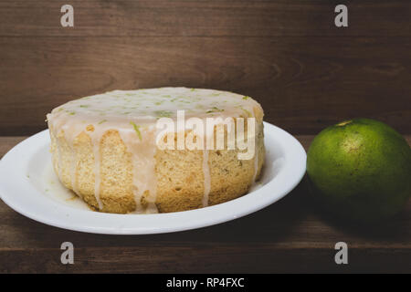 Zitrone Honig beträufeln, hausgemachte Kuchen. Weiche gefilterten Bilder Stockfoto