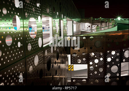 Interior and exterior views of the Hydro multistory car park building illuminated at night clydeside Glasgow city Scotland UK Stockfoto