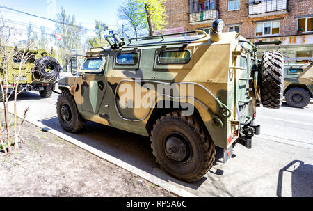 Samara, Russland - 5. Mai 2018: Hohe Mobilität Fahrzeuge GAZ-2330"Tigr" ist eine Russische 4x4, Mehrzweck, All-terrain Infanterie Mobilität Fahrzeug in camoufla Stockfoto