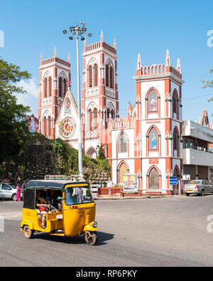 Pondicherry (oder Puducherry), ein französisch-kolonialen Siedlung in Indien bis 1954, ist jetzt ein Gebiet der Union Stadt durch den südöstlichen Tamil Nadu st begrenzt Stockfoto