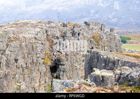 Thingvellir, Island National Park canyon Wasserscheide Platte rock Rift bei Tag Landschaft mit Rocky Mountain Stockfoto