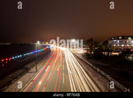 Dies ist eine Szene von Auto Wanderwege entlang der Küste in Richtung Torquay, Paignton Stockfoto