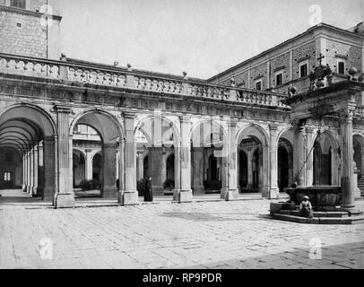 Hof, Abtei von Montecassino, Latium, Italien 1910 Stockfoto