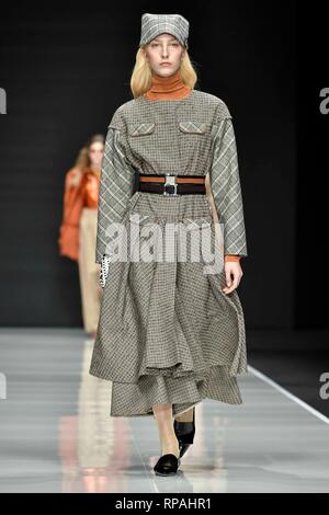 Mailand, Italien. 21 Feb, 2019. 2020. Anteprima Fashion Show Foto: Modell Credit: Unabhängige Fotoagentur/Alamy leben Nachrichten Stockfoto