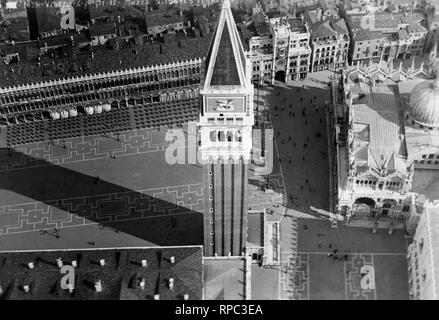 Italien, Veneto, Venedig, Blick von oben auf die Piazza San Marco, 1933 Stockfoto