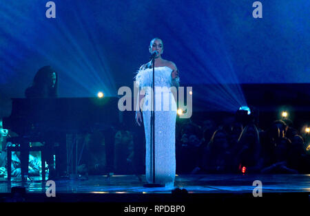 Foto muss Gutgeschrieben © Alpha Presse 079965 20/02/2019 Jorja Smith den Brit Awards 2019 Live Show in der O2 Arena in London. Stockfoto