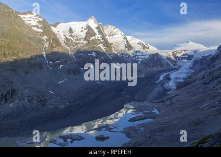 Grossglockner/Großglockner (3798 m) und Pasterze Glacier, Blick von der Franz-Josefs-Höhe, Nationalpark Hohe Tauern, Kärnten / Kärnten, Österreich Stockfoto
